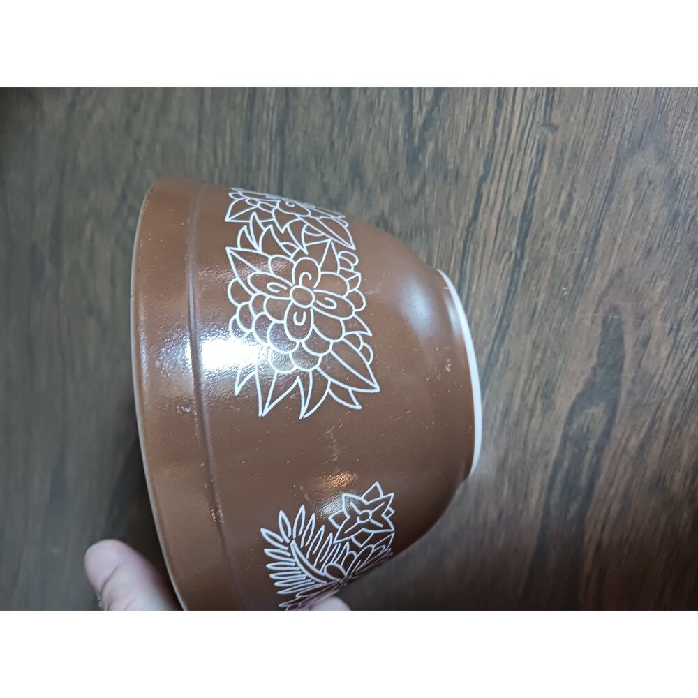 Vintage PYREX Woodland Brown Floral Small 401 Mixing Bowl 1.5 pint - Picture 5 of 6